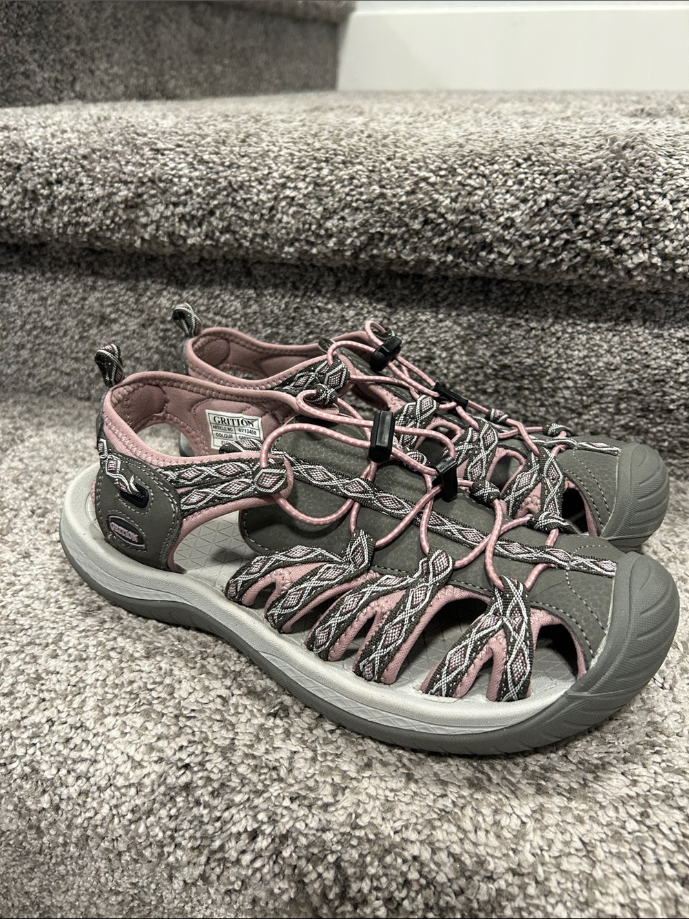 Grition Hybrid Trail/Water Sandals in Gray and Pink 38 or 7.5
